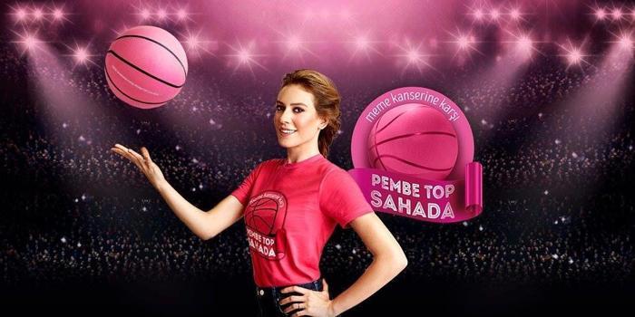 Anadolu Efes - CSKA Moskova maçında hava atışı Sinem Kobaldan