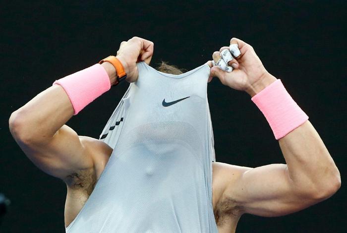 Rafael Nadal kolsuz tişörtü hatırladı