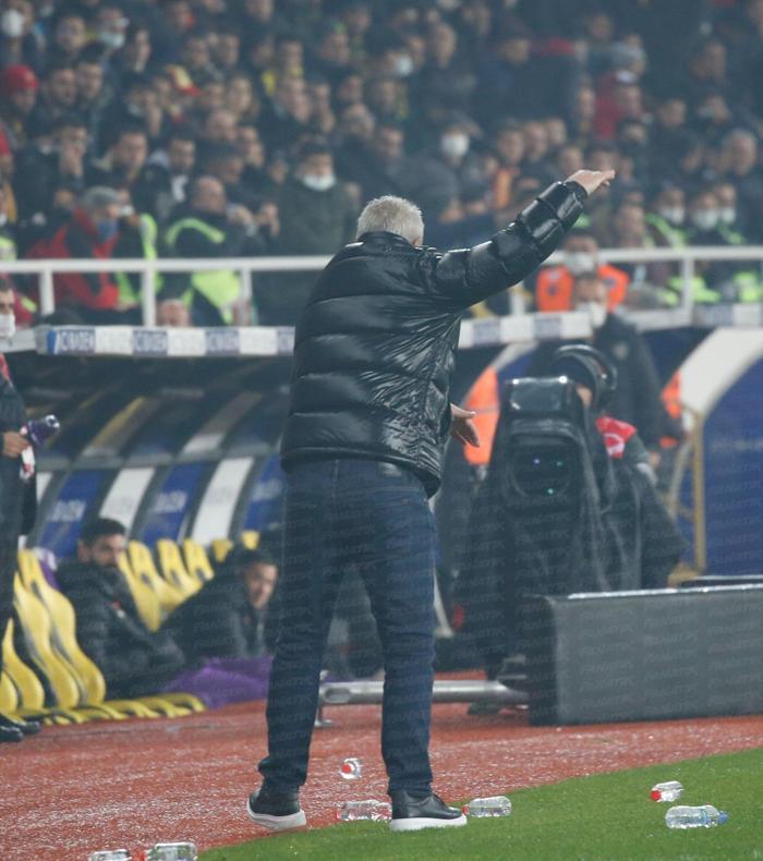 Yeni Malatyaspor-Galatasaray maçında gerilim İki kulübe karşı karşıya geldi