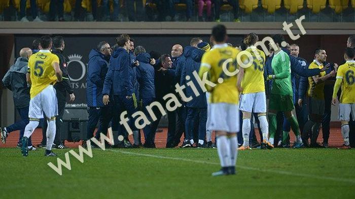 Fenerbahçe-Kukesi maçına damga vuran olay