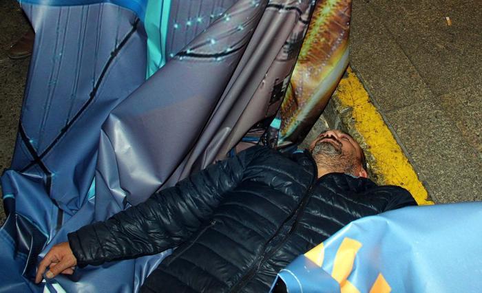 Arda Turanın gelişi sırasında şok olay
