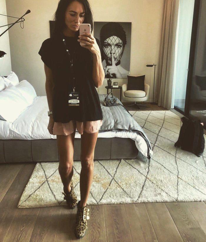 Ryan Giggs uğruna eşini boşadığı Kate Grevillei şirketinde işe aldı