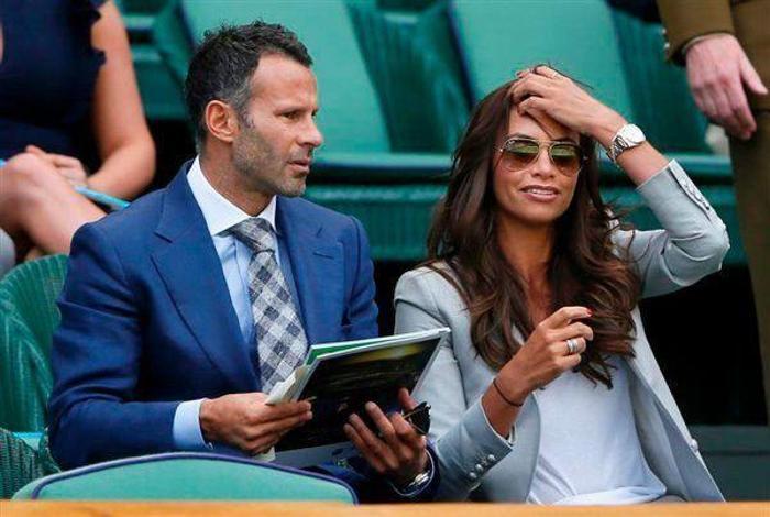 Ryan Giggs uğruna eşini boşadığı Kate Grevillei şirketinde işe aldı