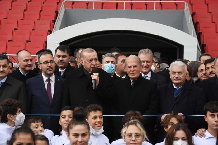 Alsancak Mustafa Denizli Stadının açılışını Cumhurbaşkanı Erdoğan yaptı