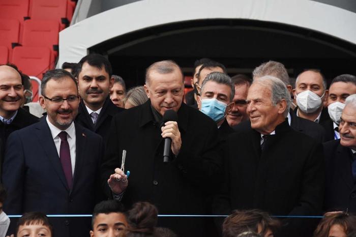 Alsancak Mustafa Denizli Stadının açılışını Cumhurbaşkanı Erdoğan yaptı
