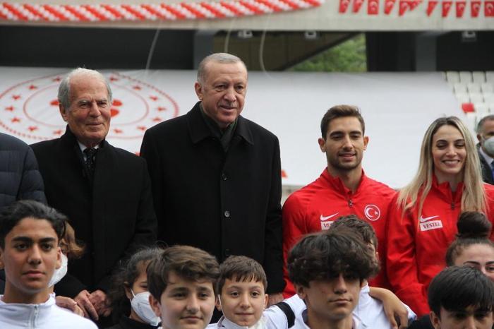 Mustafa Denizliye büyük onur