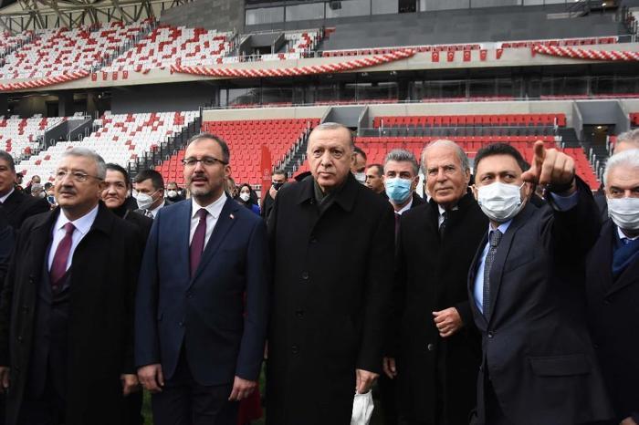 Alsancak Mustafa Denizli Stadının açılışını Cumhurbaşkanı Erdoğan yaptı