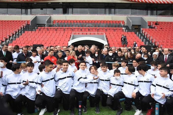 İzmire çok yakıştı