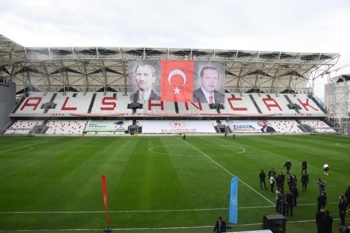 İlk maç 1910larda, son maç 2014te
