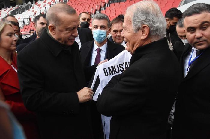 Alsancak Mustafa Denizli Stadının açılışını Cumhurbaşkanı Erdoğan yaptı