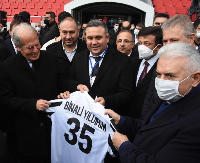 Alsancak Mustafa Denizli Stadının açılışını Cumhurbaşkanı Erdoğan yaptı