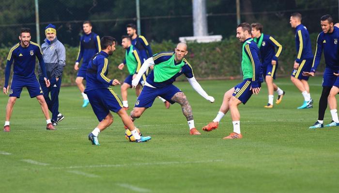 Fenerbahçede iki şok İdmanı yarım bıraktılar