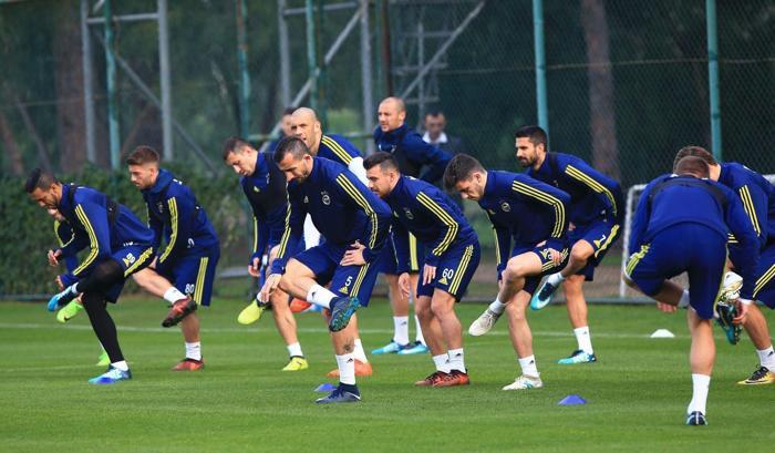 Fenerbahçede iki şok İdmanı yarım bıraktılar