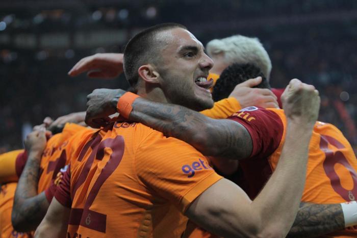 Son dakika Galatasaray haberi Marsilya maçı muhtemel 11i...