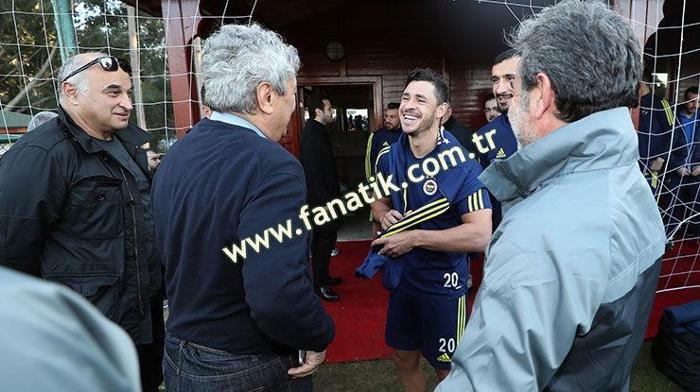 Lucescu takımların kamplarını dolaştı