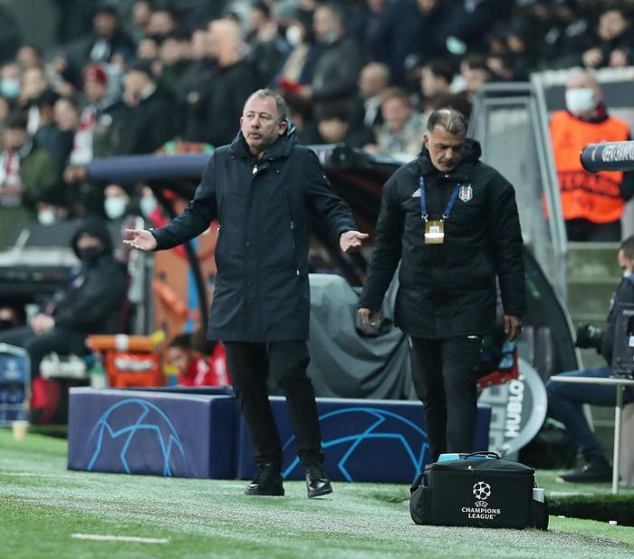 Fanatik yazarları Beşiktaş - Ajax maçını değerlendirdi...