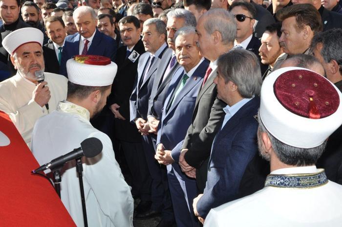 Münir Özkul son yolculuğuna uğurlandı