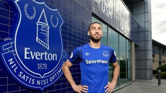 27) Cenk Tosun (Everton)
