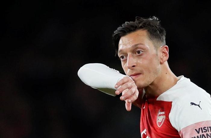 Mesut Özil, Fortnite yüzünden mi sakatlandı Unai Emery açıkladı...