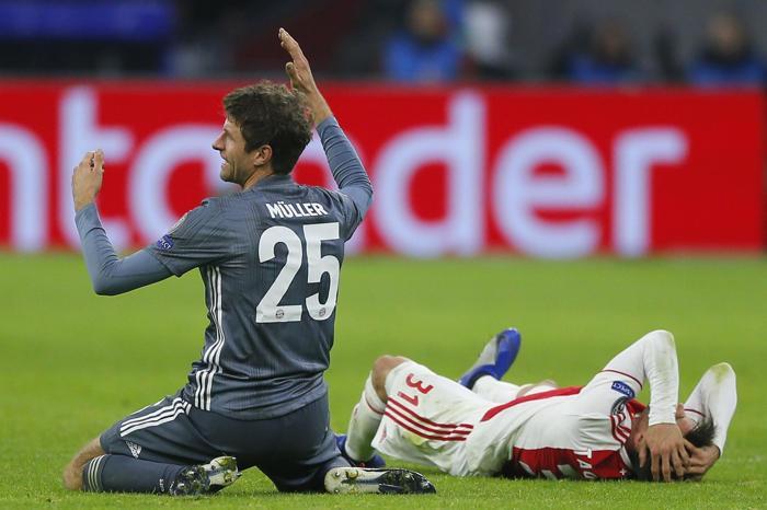 Thomas Müllerden Nicolas Tagliaficoya insalık dışı faul