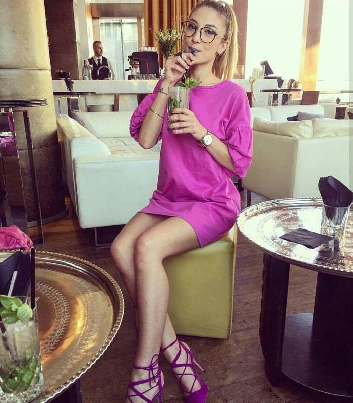 Arda Turan, bu sefer de fitness eğitmeni Elif Güngöre yazdı
