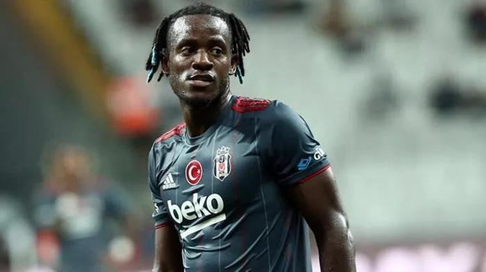 MICHY BATSHUAYI - SANTRFOR