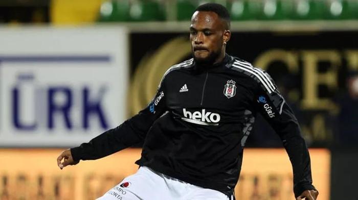 LARIN PAZARLIK MASASINDA