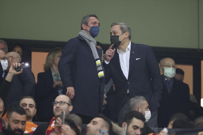 Son dakika haberi Galatasaray - Fenerbahçe maçında büyük gerilim Defolup gidin