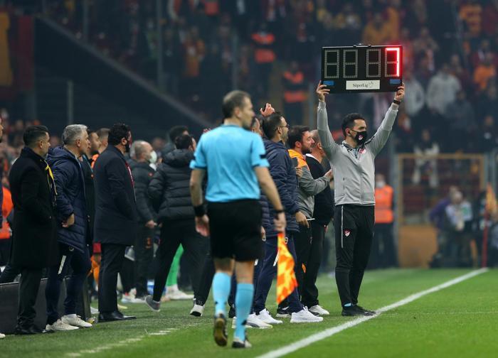 Fenerbahçeden 4 yıl sonra Ali Sami Yende gelen zafer