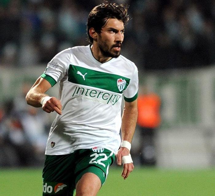 FIFA 15teki en iyi 50 Türk