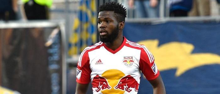 Fenerbahçe ve Trabzonsporun transfer listesindeki sol bek hakkında flaş açıklama