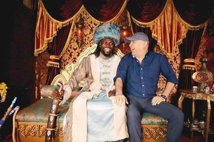 Emmanuel Adebayor: Uçağa Beşiktaş için bindim, Başakşehire imza attım