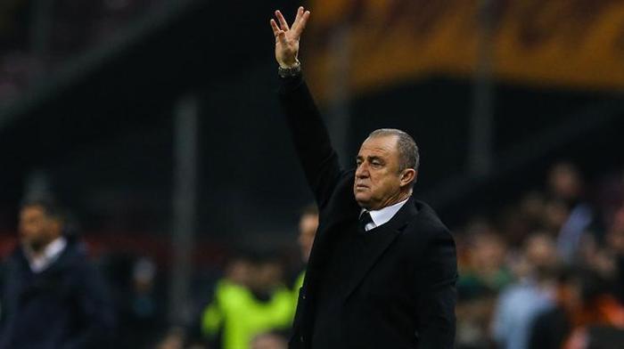 Galatasarayda operasyon 5 futbolcu yolcu