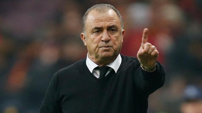 Galatasarayda operasyon 5 futbolcu yolcu