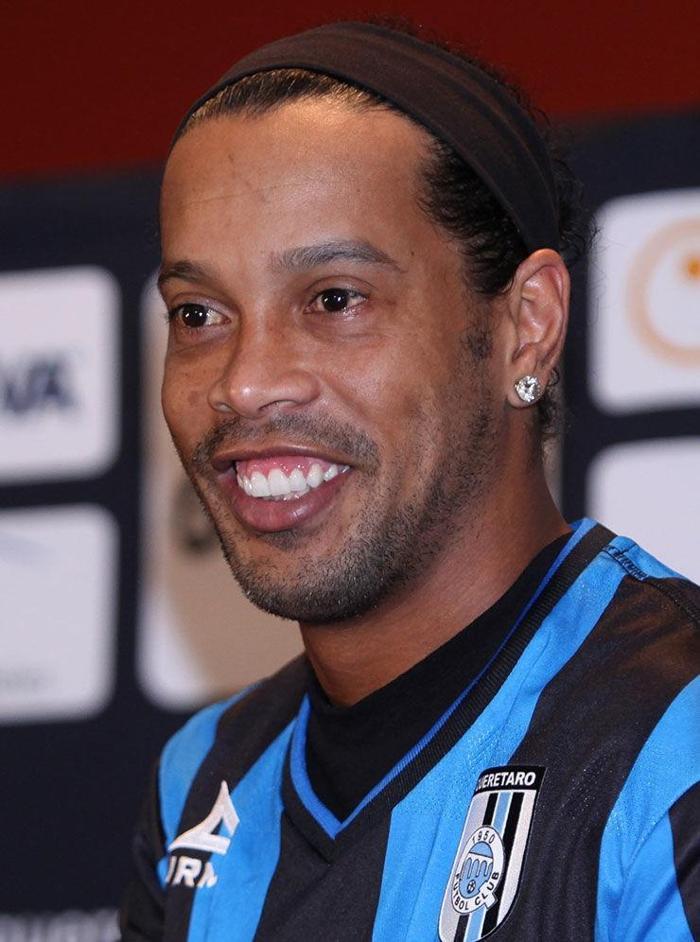 Ronaldinhoya muhteşem imza töreni