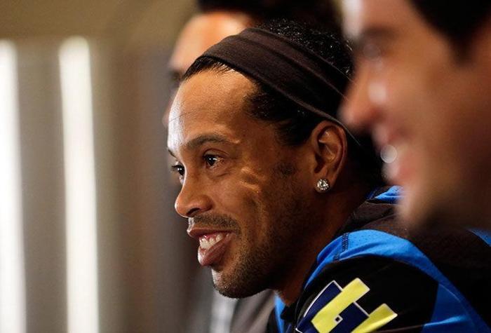 Ronaldinhoya muhteşem imza töreni