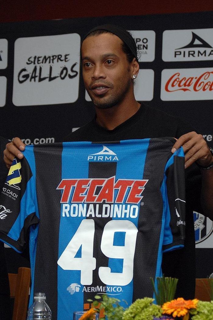 Ronaldinhoya muhteşem imza töreni