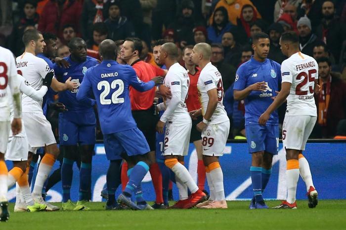 Fanatik yazarlarının Porto - Galatasaray maçı yorumları
