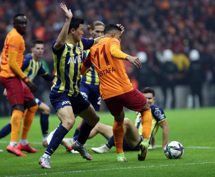 Galatasaray - Fenerbahçe derbisini Fanatik yazarları yorumladı VARa takılmasa...