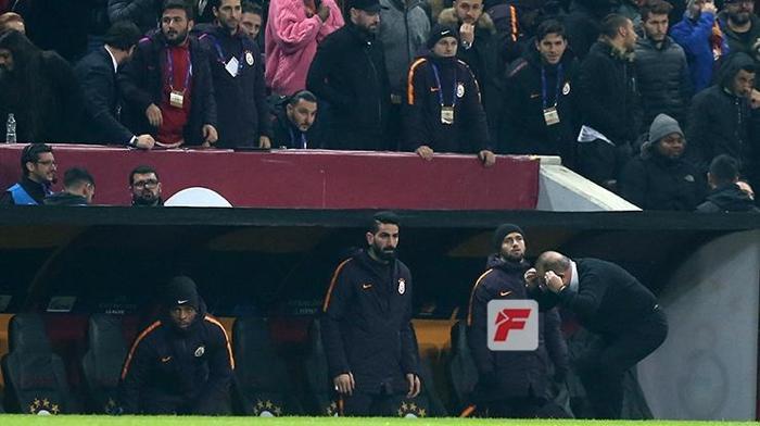 Eren Derdiyok kaçırdı Fatih Terim kulübede çıldırdı