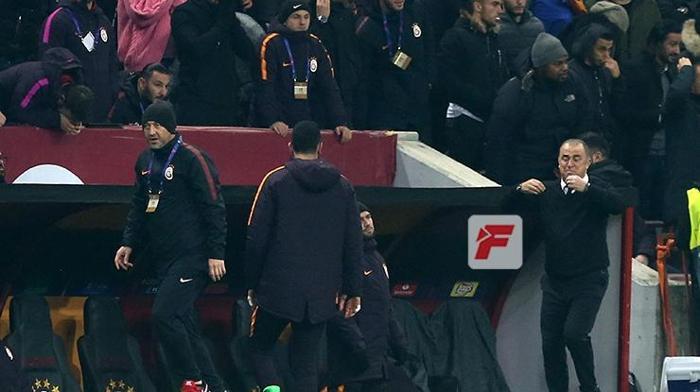 Eren Derdiyok kaçırdı Fatih Terim kulübede çıldırdı