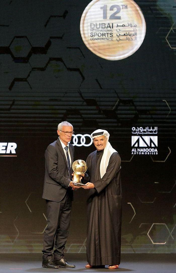 Cristiano Ronaldo ödüle doymuyor