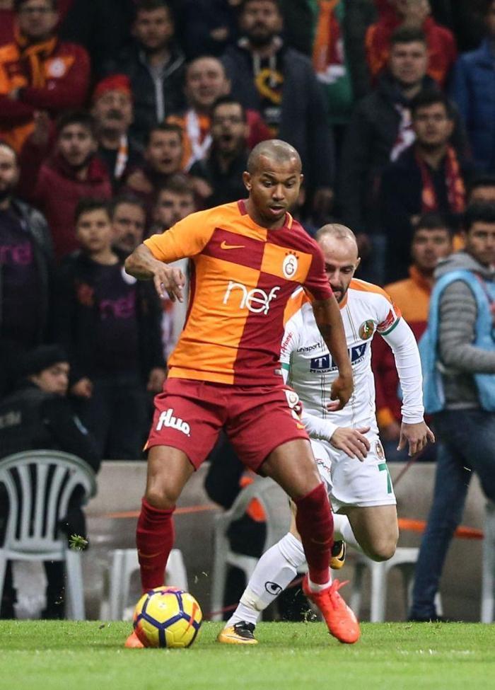 Sağ bek: