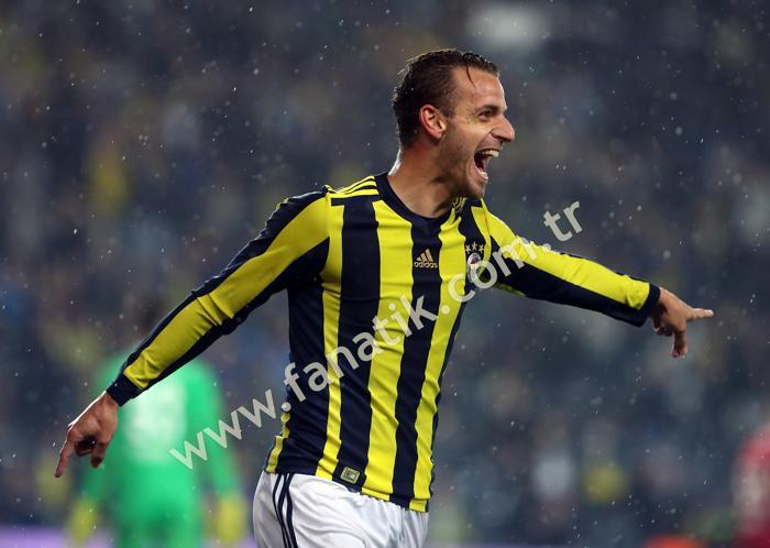 Roberto Soldado: 32 maç - 9 gol