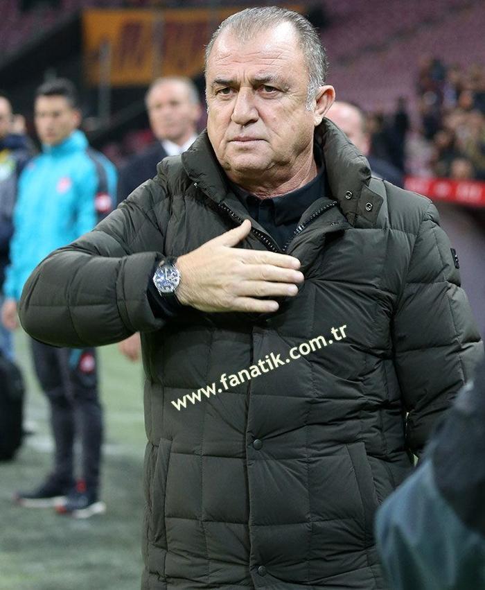 Cenk Tosunun ailesi Türk Telekom Stadyumunda
