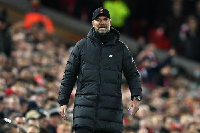 Jürgen Klopp ile Mikel Arteta birbirine girdi Dev maçta büyük olay...