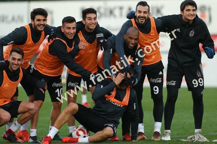 Negredo ve Quaresma antrenmana damga vurdu