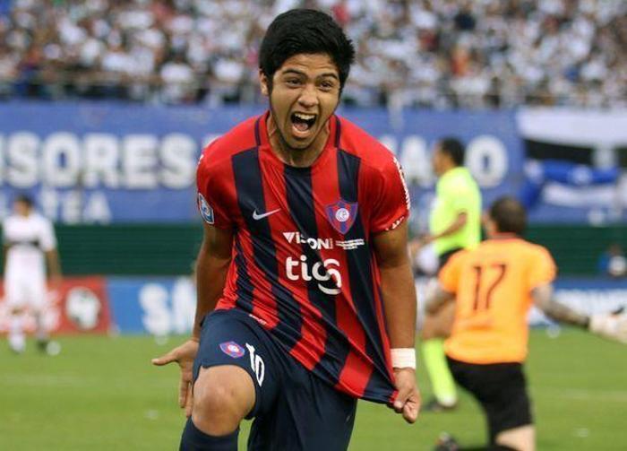 Sergio Diaz (Forvet arkası)