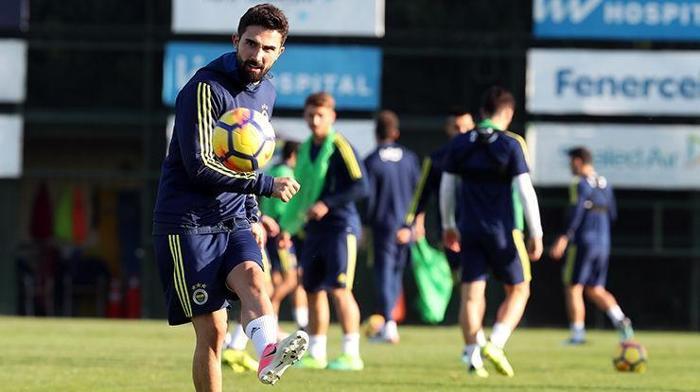 İşte Fenerbahçeden ayrılacak futbolcular