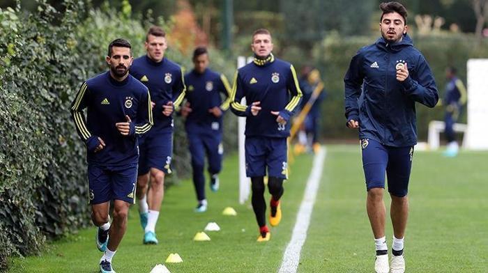 İşte Fenerbahçeden ayrılacak futbolcular